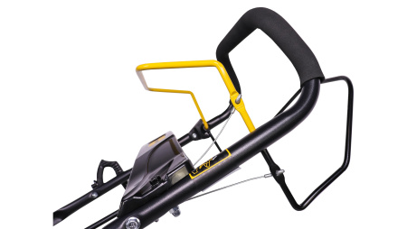 Бензиновая газонокосилка CHAMPION LM4627