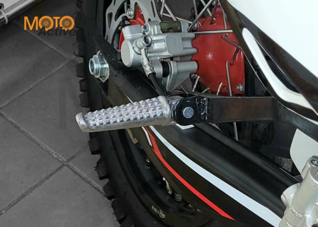 Мотоцикл REGULMOTO CR-Z 300 ( с ПТС) белый-красный