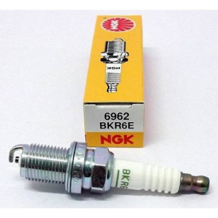Свеча NGK BKR6E