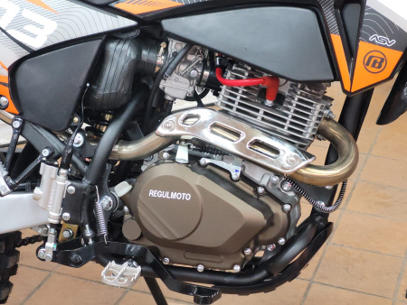 Мотоцикл REGULMOTO Sport-003 PR 300 сс 6 передач оранжевый/черный,