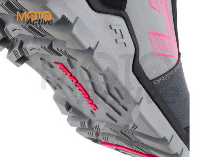 Снегоходные ботинки FINNTRAIL BLIZZARD GRAPHITEPINK