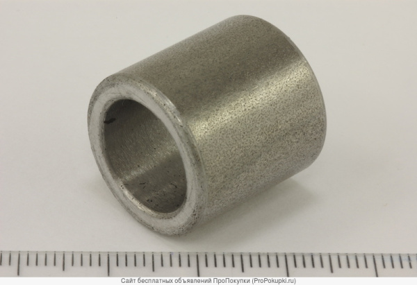 Втулка 40x25,2x33-33 левая алюминий