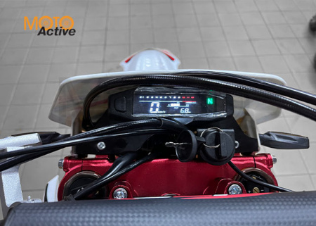 Мотоцикл REGULMOTO CR-Z 300 ( с ПТС) красный-черный