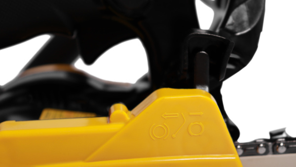 Бензиновая цепная пила CHAMPION 126T-10