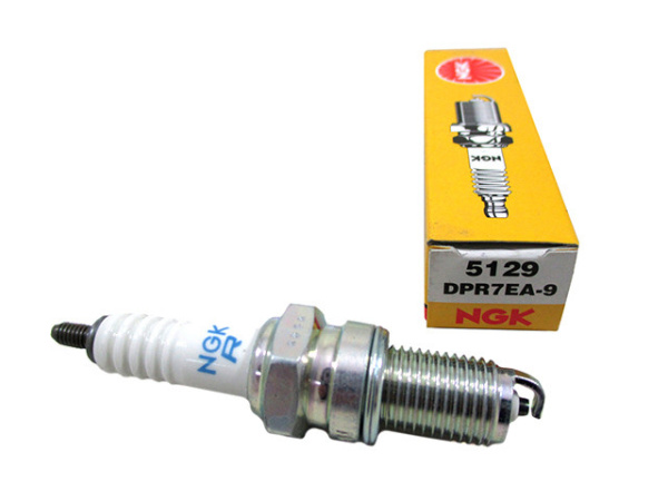 Свеча зажигания DPR7EA-9 (CFmoto)