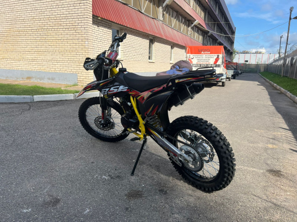 Эндуро / кроссовый мотоцикл BSE Z3 V 21/18 Yellow Twist (015)