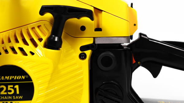 Бензиновая цепная пила CHAMPION 251-15