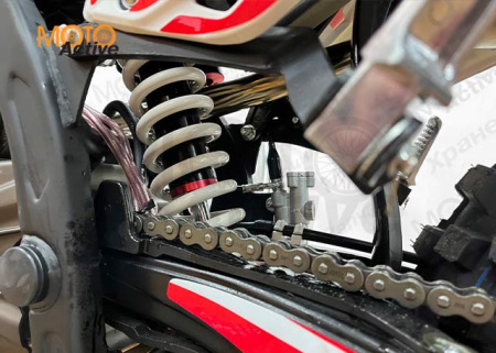 Мотоцикл REGULMOTO CR-Z 300 ( с ПТС) красный-синий