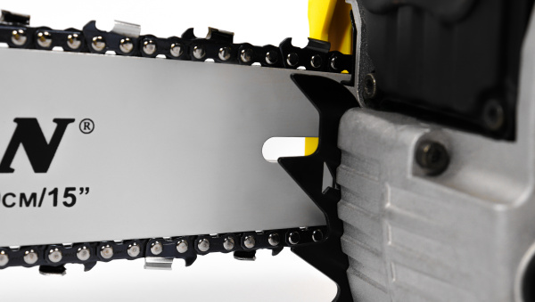 Бензиновая цепная пила CHAMPION 256-15