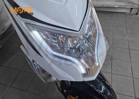 Скутер Regulmoto EAGLE 50 (LJ80QT-3L) колёса R12, Белый/синий