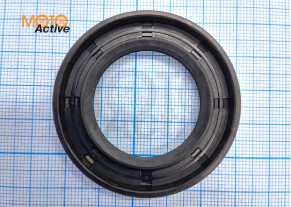 Сальник 32х52х7 двиг. 1P63QML (180cc)