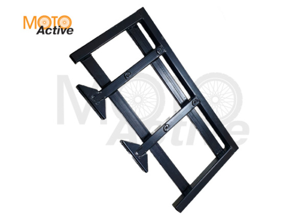 Кронштейн металлический (правой подножки водителя)