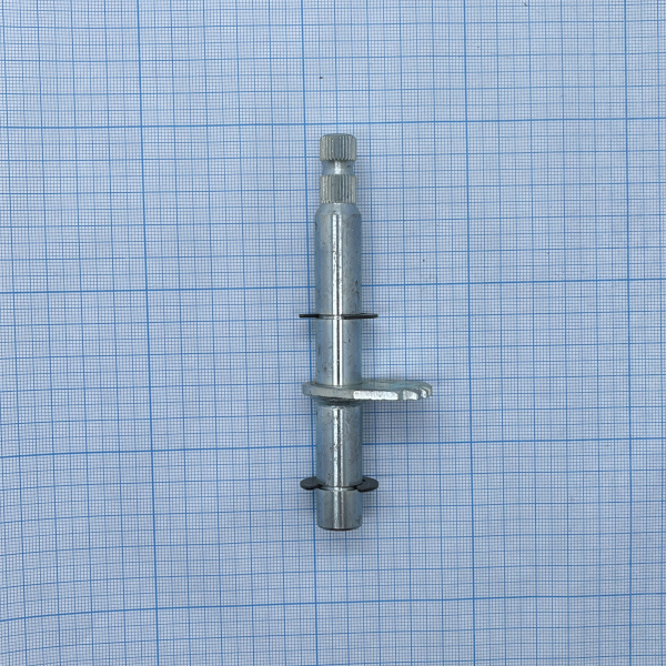 Вал п.п. крышки редуктора 161QMK-B2 200см3 с реверсом