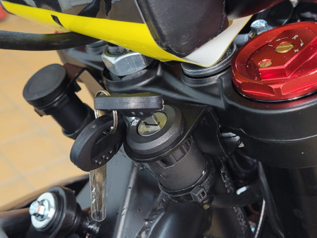 Эндуро / кроссовый мотоцикл BSE Z9 Yellow Metallic (015)