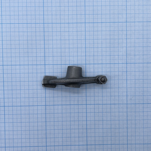 Коромысло клапана двиг. LX162FMK-2 (200 см3, вариатор, задн.ход)