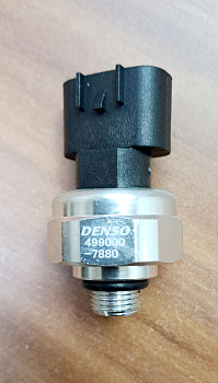 Датчик давления в сист кондиционера denso 499000-7880